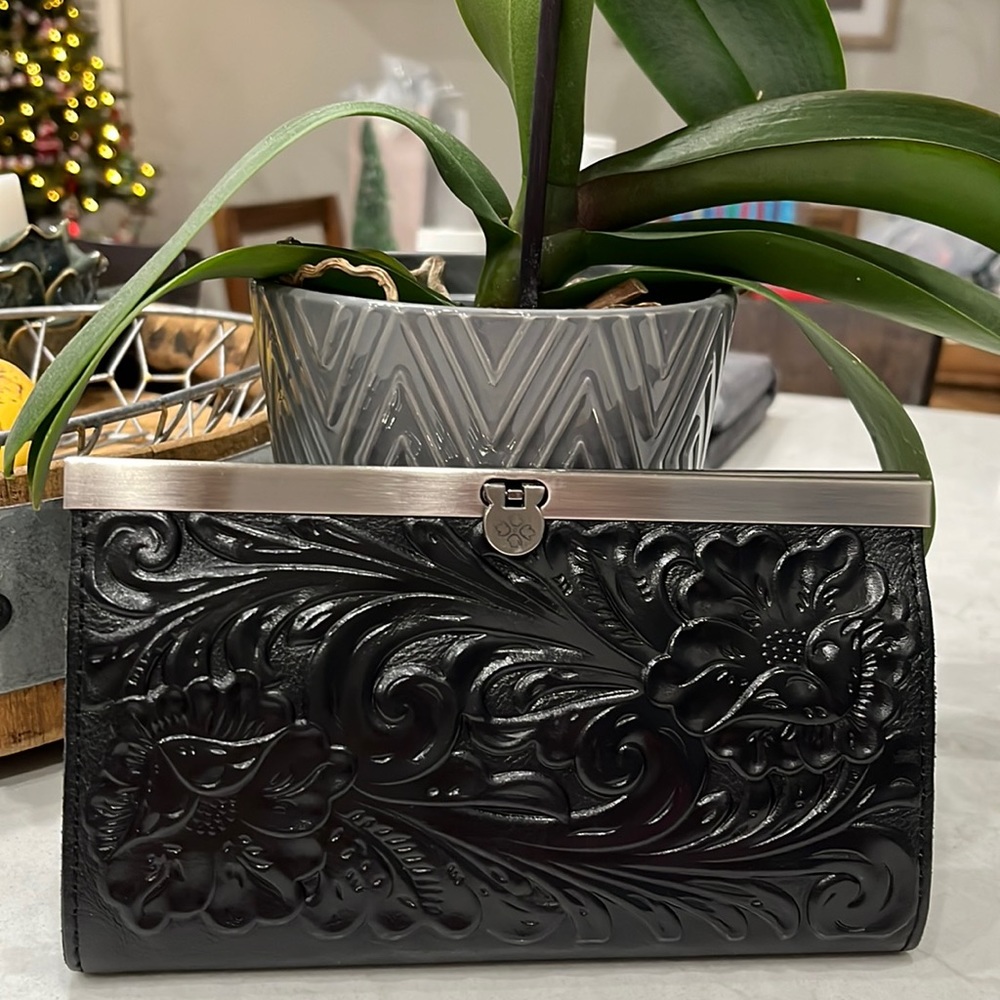 Patricia Nash Cauchy Tooled Leather Wallet - Black